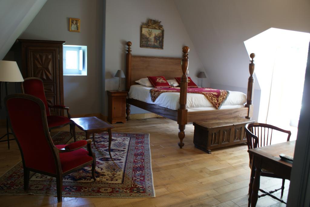 Manoir De La Touche Bed & Breakfast Azay-le-Rideau Ruang foto