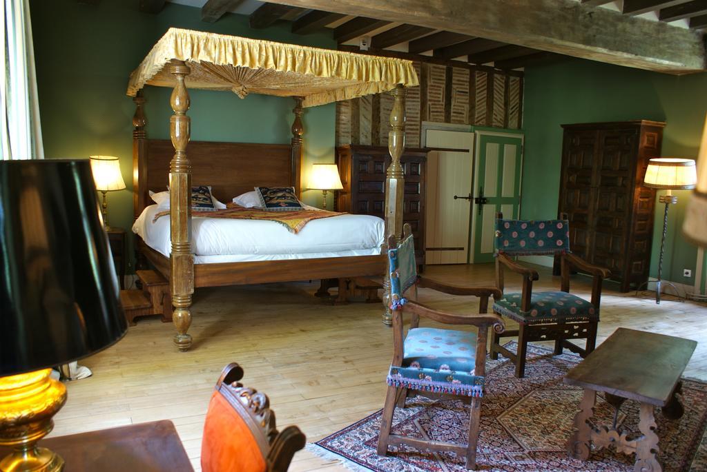 Manoir De La Touche Bed & Breakfast Azay-le-Rideau Ruang foto